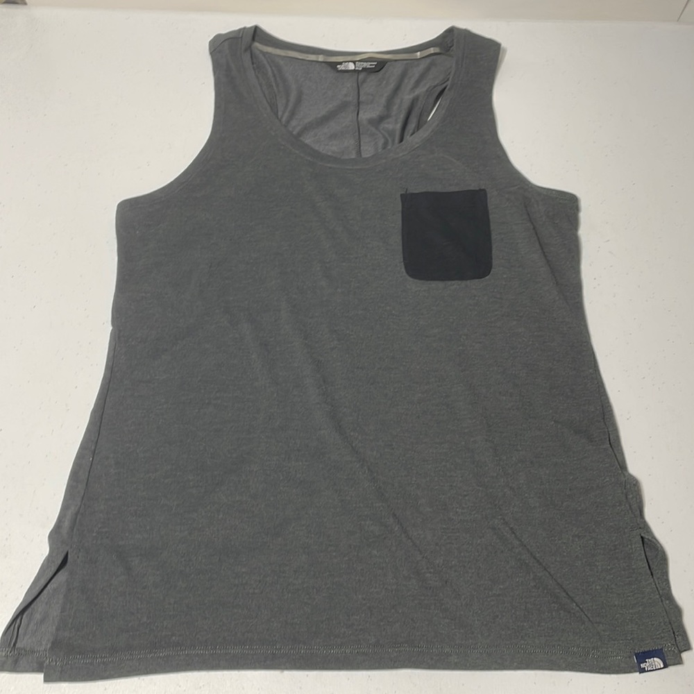 NorthFace Womens grey tank top with pocket